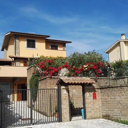 Casa Del Pellegrino Sutri